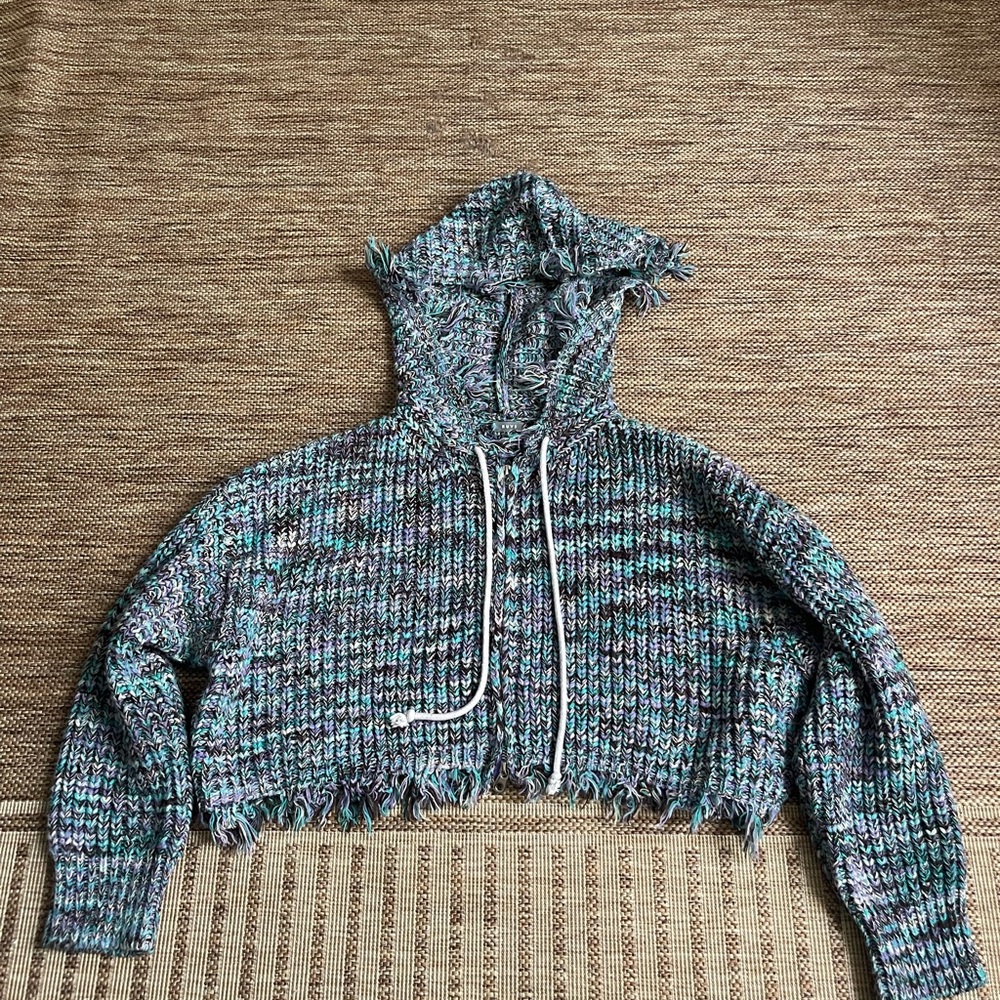 Ruve BRAHA Knit Cropped Hoodie